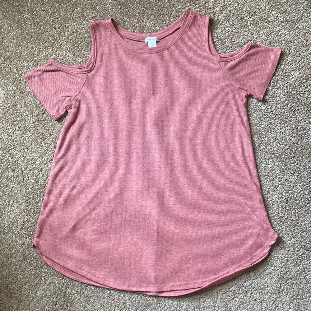 Cut out shoulder top